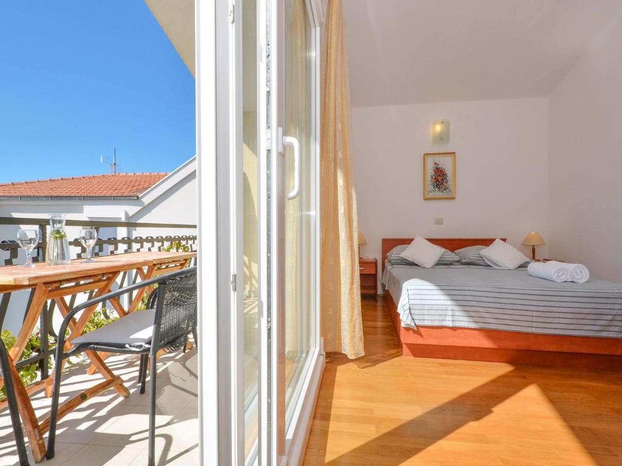 Apartments Nera Podstrana Exterior photo