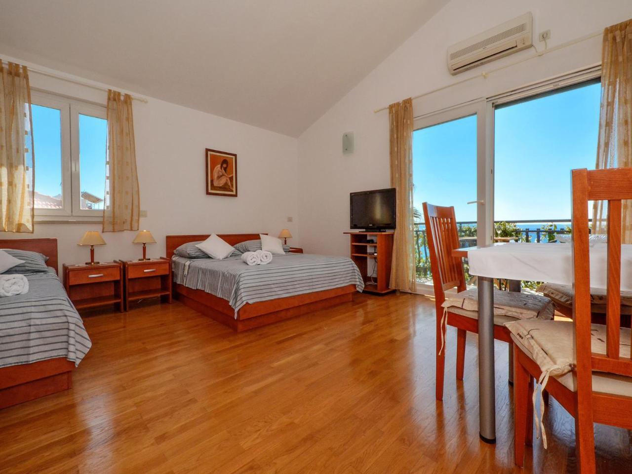Apartments Nera Podstrana Exterior photo