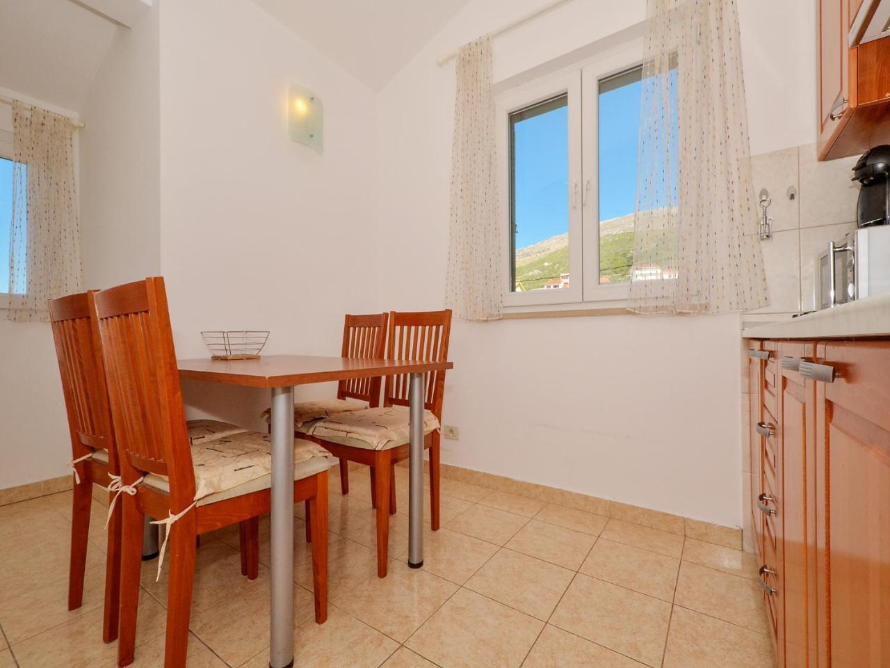 Apartments Nera Podstrana Exterior photo
