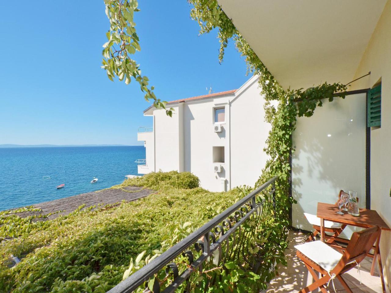Apartments Nera Podstrana Exterior photo